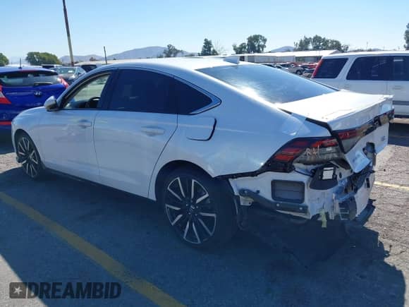 2023 Honda Accord Touring with VIN 1HGCY2F81PA021542, listed as a IAAI auction lot 43470058 with 59,980 mi miles and . Bid and sale history available at DreamBid. Image 3.