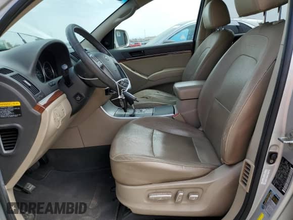 2011 Hyundai Veracruz Limited с VIN KM8NU4CC6BU146689, выставлен на аукционе Copart как лот 81293445 с пробегом 210 592 миль миль и Списание • Salvage title. История ставок и продаж доступна на DreamBid. Изображение 7.