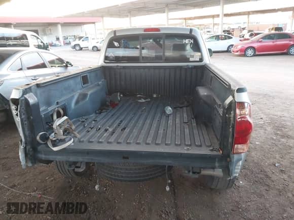2006 Toyota Tacoma PreRunner с VIN 5TETU62N76Z145476, выставлен на аукционе IAAI как лот 43413034 с пробегом 220 496 миль миль и . История ставок и продаж доступна на DreamBid. Изображение 17.