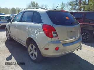 2014 Chevrolet Captiva Sport LT z VIN 3GNAL3EK9ES618643, wystawiony jako IAAI lot #43508309 z przebiegiem 132 358 mil mil oraz . Historia ofert i sprzedaży dostępna na DreamBid. Obrazek 3.