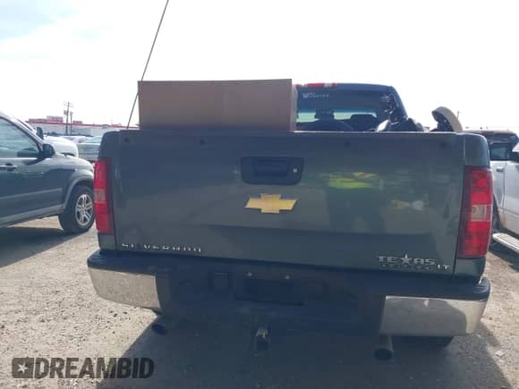 2007 Chevrolet Silverado 1500 1LT with VIN 2GCEC19J571562893, listed as a IAAI auction lot 41420449 with 246,613 mi miles and . Bid and sale history available at DreamBid. Image 16.