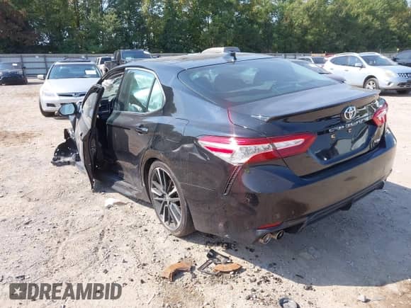 2020 Toyota Camry XSE z VIN 4T1K61AK4LU385584, wystawiony jako IAAI lot #43233499 z przebiegiem 55 736 mil mil oraz . Historia ofert i sprzedaży dostępna na DreamBid. Obrazek 3.