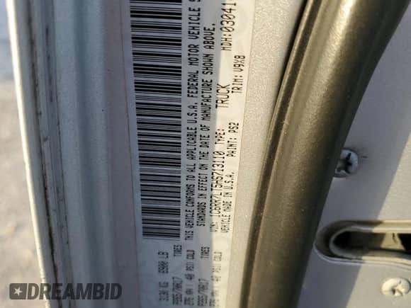 2017 Ram 1500 SLT z VIN 1C6RR7LT5HS713110, wystawiony jako Copart lot #76956094 z przebiegiem 275 531 mil mil oraz Szkoda całkowita • Salvage title. Historia ofert i sprzedaży dostępna na DreamBid. Obrazek 15.