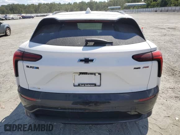 2024 Chevrolet Blazer EV eAWD RS с VIN 3GNKDCRJ5RS134641, выставлен на аукционе Copart как лот 70989425 с пробегом 5 807 миль миль и Списание • Salvage title. История ставок и продаж доступна на DreamBid. Изображение 6.
