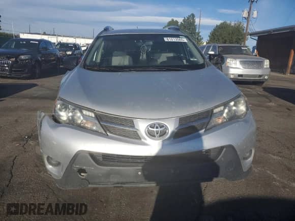 2015 Toyota RAV4 LE with VIN JTMBFREV0FD118504, listed as a Copart auction lot 81213565 with 211,534 mi miles and Salvage title. Bid and sale history available at DreamBid. Image 5.
