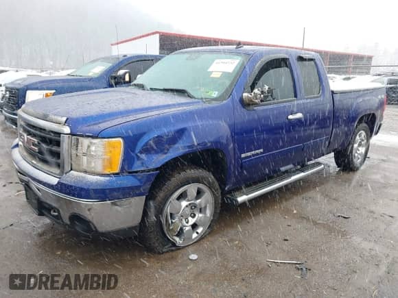 2010 GMC Sierra 1500 SLT с VIN 1GTSKWE30AZ226240, выставлен на аукционе IAAI как лот 41504532 с пробегом 170 731 миль миль и . История ставок и продаж доступна на DreamBid. Изображение 17.
