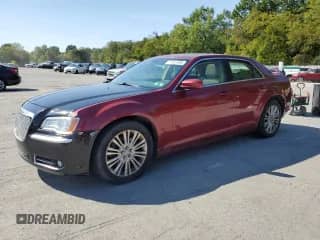2013 Chrysler 300 с VIN 2C3CCARG9DH717318, выставлен на аукционе Copart как лот 71431485 с пробегом 151 804 миль миль и Чистый • Clean title. История ставок и продаж доступна на DreamBid. Изображение 1.