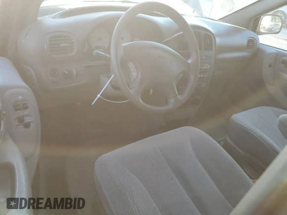 2001 Dodge Caravan Sport with VIN 2B8GP44G31R119785, listed as a Copart auction lot 85312525 with 180,758 mi miles and Clean title. Bid and sale history available at DreamBid. Image 8.