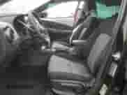 2018 Hyundai Kona SE z VIN KM8K12AA9JU132687, wystawiony jako Copart lot #81108835 z przebiegiem 61 886 mil mil oraz Szkoda całkowita • Salvage title. Historia ofert i sprzedaży dostępna na DreamBid. Obrazek 7.