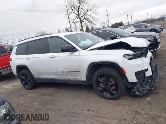 2023 Jeep Grand Cherokee Altitude with VIN 1C4RJKAG5P8872715, listed as a IAAI auction lot 41118532 with 27,782 mi miles and . Bid and sale history available at DreamBid. Image 13.