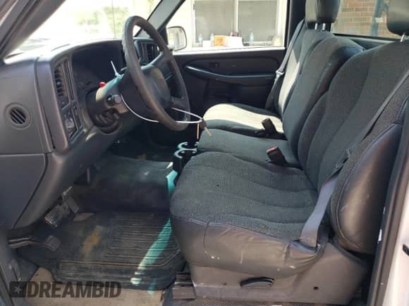 2001 Chevrolet Silverado 1500 с VIN 1GCEC14W81Z291314, выставлен на аукционе Copart как лот 68093735 с пробегом 186 183 миль миль и Списание • Salvage title. История ставок и продаж доступна на DreamBid. Изображение 7.