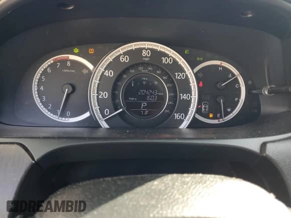 2013 Honda Accord EX-L z VIN 1HGCR2F84DA172710, wystawiony jako Copart lot #86163565 z przebiegiem 204 243 mil mil oraz Czysty tytuł • Clean title. Historia ofert i sprzedaży dostępna na DreamBid. Obrazek 9.