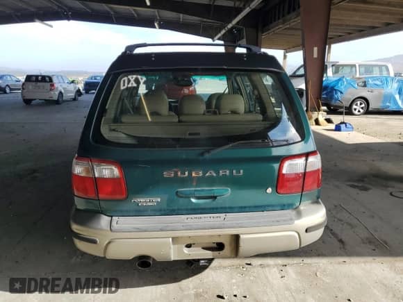 2001 Subaru Forester S with VIN JF1SF65541H766210, listed as a Copart auction lot 81267995 with 256,930 mi miles and Salvage title. Bid and sale history available at DreamBid. Image 6.