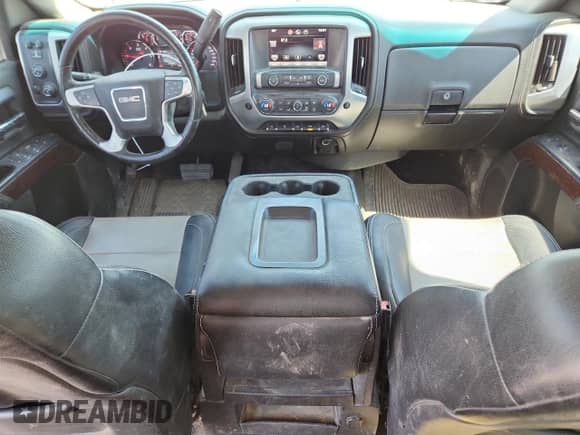 2015 GMC Sierra 1500 SLE z VIN 3GTU2UEC2FG232710, wystawiony jako Copart lot #68812915 z przebiegiem 119 685 mil mil oraz Szkoda całkowita • Salvage title. Historia ofert i sprzedaży dostępna na DreamBid. Obrazek 8.