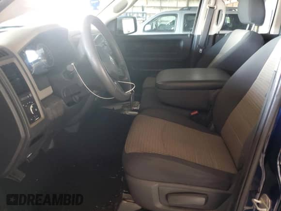 2012 Ram 1500 Express z VIN 1C6RD7FTXCS237925, wystawiony jako Copart lot #82329875 z przebiegiem 136 071 mil mil oraz Szkoda całkowita • Salvage title. Historia ofert i sprzedaży dostępna na DreamBid. Obrazek 7.