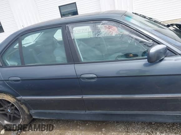 1999 BMW 7 Series z VIN WBAGG8330XDN74452, wystawiony jako IAAI lot #42745822 z przebiegiem Nie podano mil oraz . Historia ofert i sprzedaży dostępna na DreamBid. Obrazek 12.