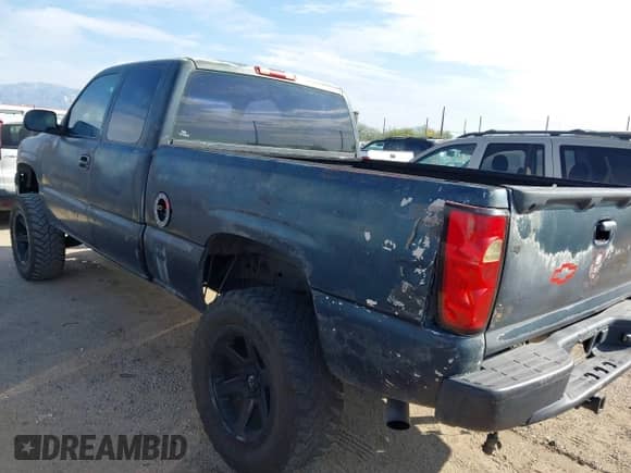 2000 Chevrolet Silverado 1500 LT с VIN 1GCEK19T7YE432666, выставлен на аукционе IAAI как лот 43353292 с пробегом Не указан миль и . История ставок и продаж доступна на DreamBid. Изображение 3.