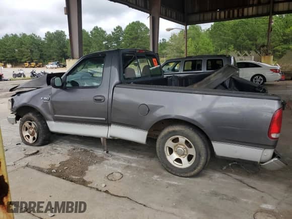 2003 Ford F-150 XL с VIN 1FTRF17W83NA39609, выставлен на аукционе Copart как лот 67613565 с пробегом Не указан миль и Списание • Salvage title. История ставок и продаж доступна на DreamBid. Изображение 2.