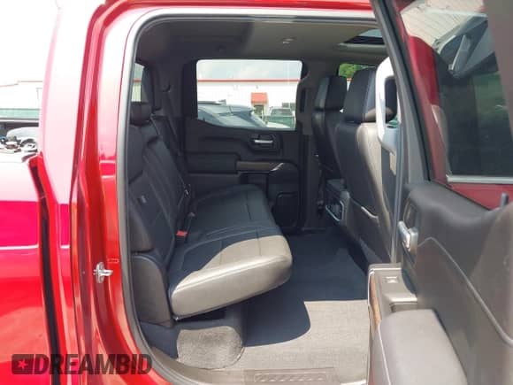 2021 GMC Sierra 1500 SLT z VIN 1GTU9DET3MZ161056, wystawiony jako IAAI lot #42992332 z przebiegiem 110 668 mil mil oraz . Historia ofert i sprzedaży dostępna na DreamBid. Obrazek 8.
