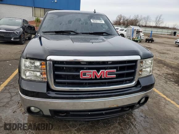 2008 GMC Sierra 1500 SL with VIN 2GTEK13C881286143, listed as a Copart auction lot 80431134 with 181,527 mi miles and Clean title. Bid and sale history available at DreamBid. Image 5.