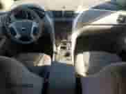 2011 Chevrolet Traverse 1LT z VIN 1GNKVGED3BJ122595, wystawiony jako Copart lot #85648875 z przebiegiem 212 018 mil mil oraz Czysty tytuł • Clean title. Historia ofert i sprzedaży dostępna na DreamBid. Obrazek 8.