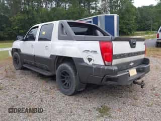 2003 Chevrolet Avalanche z VIN 3GNEK13T13G142280, wystawiony jako IAAI lot #43433741 z przebiegiem 312 704 mil mil oraz . Historia ofert i sprzedaży dostępna na DreamBid. Obrazek 3.