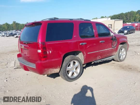 2013 Chevrolet Tahoe LTZ с VIN 1GNSCCE01DR369386, выставлен на аукционе IAAI как лот 43212029 с пробегом 254 194 миль миль и . История ставок и продаж доступна на DreamBid. Изображение 4.