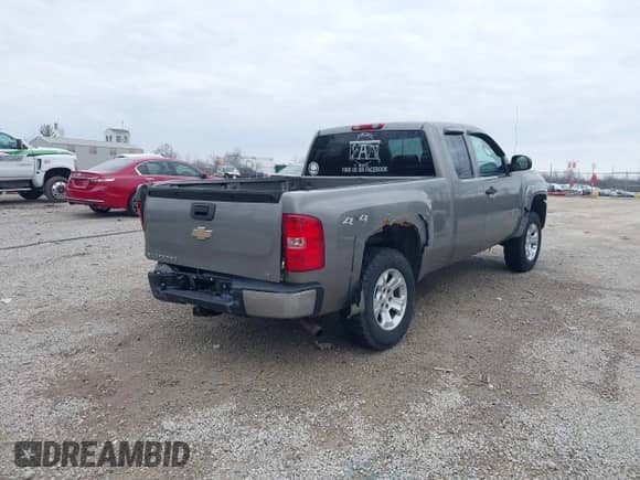 2008 Chevrolet Silverado 1500 Work Truck с VIN 1GCEK19C28E189770, выставлен на аукционе IAAI как лот 41714597 с пробегом 156 330 миль миль и . История ставок и продаж доступна на DreamBid. Изображение 4.