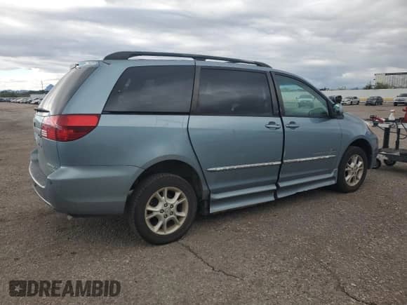 2004 Toyota Sienna XLE z VIN 5TDZA22CX4S194448, wystawiony jako Copart lot #86598465 z przebiegiem 102 643 mil mil oraz Czysty tytuł • Clean title. Historia ofert i sprzedaży dostępna na DreamBid. Obrazek 3.