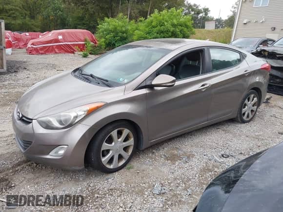 2013 Hyundai Elantra Limited z VIN 5NPDH4AEXDH415556, wystawiony jako IAAI lot #43161622 z przebiegiem 116 268 mil mil oraz . Historia ofert i sprzedaży dostępna na DreamBid. Obrazek 2.