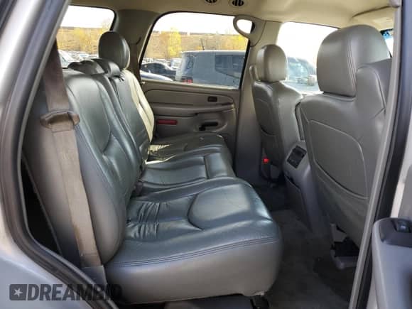 2005 Chevrolet Tahoe Commercial с VIN 1GNEK13Z75J146050, выставлен на аукционе Copart как лот 78200494 с пробегом 260 045 миль миль и Списание • Salvage title. История ставок и продаж доступна на DreamBid. Изображение 11.