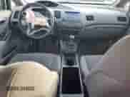 2009 Honda Civic с VIN 19XFA15379E024767, выставлен на аукционе Copart как лот 88198195 с пробегом 111 702 миль миль и Чистый • Clean title. История ставок и продаж доступна на DreamBid. Изображение 8.