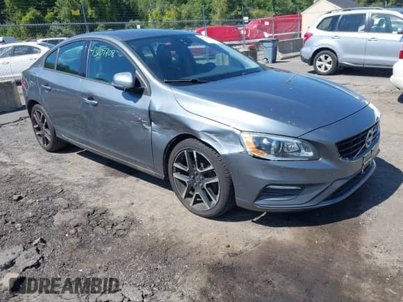2017 Volvo S60 Dynamic с VIN YV126MFLXH2428457, выставлен на аукционе IAAI как лот 43109708 с пробегом 130 474 миль миль и . История ставок и продаж доступна на DreamBid. Изображение 1.