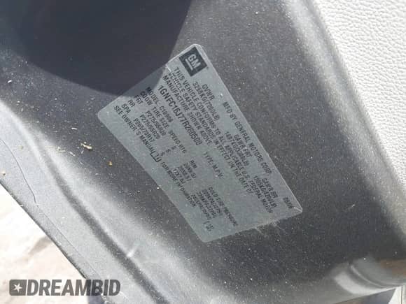 2007 Chevrolet Suburban LS with VIN 1GNFC16J77R260500, listed as a IAAI auction lot 42787990 with 167,163 mi miles and . Bid and sale history available at DreamBid. Image 9.