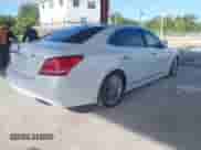 2015 Hyundai Equus Signature z VIN KMHGH4JHXFU093545, wystawiony jako IAAI lot #42572274 z przebiegiem 67 295 mil mil oraz . Historia ofert i sprzedaży dostępna na DreamBid. Obrazek 4.