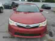 2012 Toyota Camry LE z VIN 4T4BF1FKXCR197151, wystawiony jako Copart lot #81509755 z przebiegiem 238 828 mil mil oraz Szkoda całkowita • Salvage title. Historia ofert i sprzedaży dostępna na DreamBid. Obrazek 5.