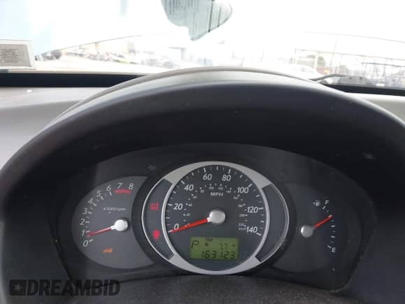 2009 Hyundai Tucson SE with VIN KM8JN12DX9U941243, listed as a IAAI auction lot 42933596 with 163,123 mi miles and . Bid and sale history available at DreamBid. Image 7.