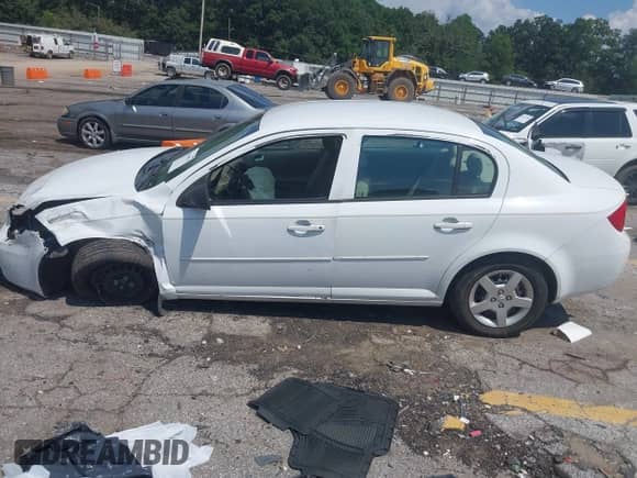 2007 Chevrolet Cobalt LS с VIN 1G1AK55F377311439, выставлен на аукционе IAAI как лот 43009770 с пробегом 211 726 миль миль и . История ставок и продаж доступна на DreamBid. Изображение 14.