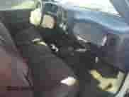 2006 Chevrolet Silverado 1500 LS с VIN 1GCEC14XX6Z302815, выставлен на аукционе Copart как лот 85878565 с пробегом 162 196 миль миль и Списание • Salvage title. История ставок и продаж доступна на DreamBid. Изображение 8.