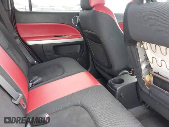 2008 Chevrolet HHR z VIN 3GNDA73X68S648194, wystawiony jako IAAI lot #41508667 z przebiegiem 174 479 mil mil oraz . Historia ofert i sprzedaży dostępna na DreamBid. Obrazek 8.