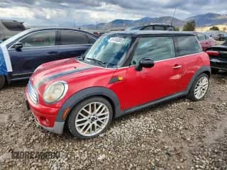 2009 MINI Hardtop с VIN WMWMF33549TT68375, выставлен на аукционе Copart как лот 86160385 с пробегом 132 175 миль миль и Чистый • Clean title. История ставок и продаж доступна на DreamBid. Изображение 1.
