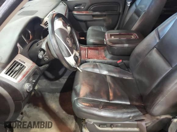 2012 Cadillac Escalade ESV Luxury с VIN 1GYS3HEF7CR218331, выставлен на аукционе Copart как лот 56408695 с пробегом 169 077 миль миль и Списание • Salvage title. История ставок и продаж доступна на DreamBid. Изображение 7.