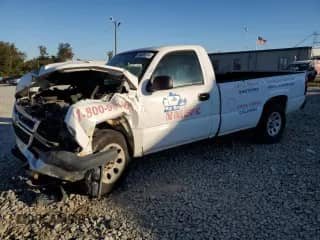 2006 Chevrolet Silverado 1500 Work Truck с VIN 3GCEC14V56G133642, выставлен на аукционе Copart как лот 76820074 с пробегом 436 060 миль миль и Списание • Salvage title. История ставок и продаж доступна на DreamBid. Изображение 1.