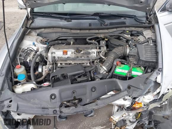 2011 Honda Accord EX-L с VIN 1HGCP2F82BA074519, выставлен на аукционе IAAI как лот 43432932 с пробегом 147 357 миль миль и . История ставок и продаж доступна на DreamBid. Изображение 10.