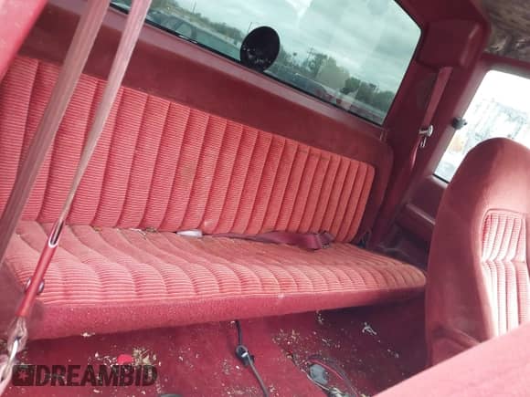 1994 GMC Sierra 1500 с VIN 2GTEK19K6R1531389, выставлен на аукционе IAAI как лот 41920097 с пробегом 314 522 миль миль и . История ставок и продаж доступна на DreamBid. Изображение 8.