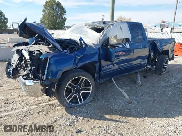 2017 Chevrolet Silverado 1500 LT с VIN 1GCVKREC0HZ243287, выставлен на аукционе IAAI как лот 40652538 с пробегом Не указан миль и . История ставок и продаж доступна на DreamBid. Изображение 2.