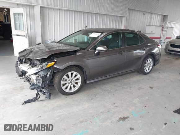 2019 Toyota Camry SE z VIN 4T1B11HK8KU763229, wystawiony jako IAAI lot #43320855 z przebiegiem 99 256 mil mil oraz . Historia ofert i sprzedaży dostępna na DreamBid. Obrazek 2.