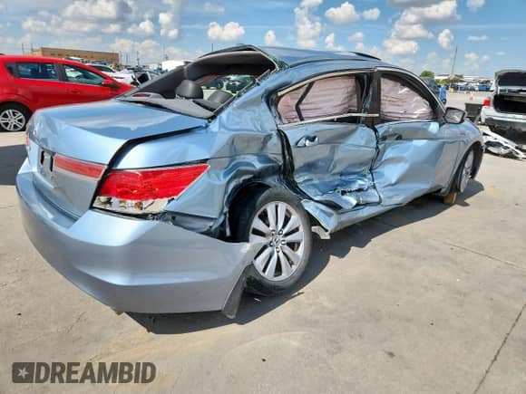 2011 Honda Accord EX-L z VIN 1HGCP2F89BA039833, wystawiony jako Copart lot #85136265 z przebiegiem Nie podano mil oraz Szkoda całkowita • Salvage title. Historia ofert i sprzedaży dostępna na DreamBid. Obrazek 3.