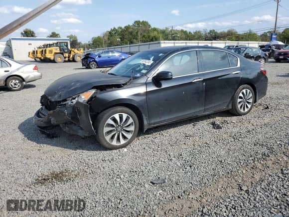 2017 Honda Accord with VIN JHMCR6F33HC007024, listed as a Copart auction lot 82042245 with Not provided miles and Salvage title. Bid and sale history available at DreamBid. Image 1.