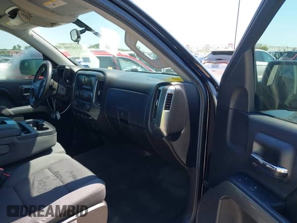 2015 Chevrolet Silverado 1500 LT z VIN 3GCPCREC9FG417506, wystawiony jako IAAI lot #43142908 z przebiegiem 282 670 mil mil oraz . Historia ofert i sprzedaży dostępna na DreamBid. Obrazek 5.